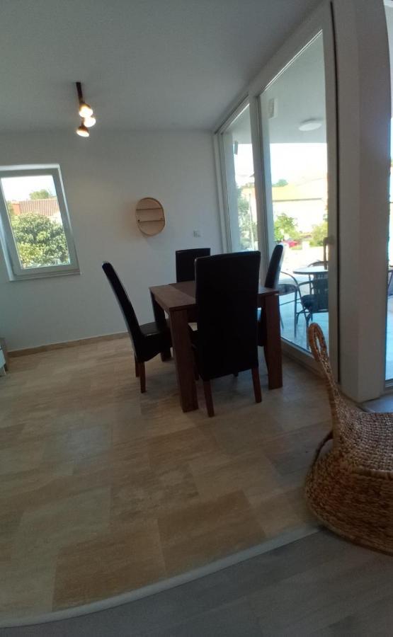 Vila Regina Apartment Paloma With Swimming Pool Єзера Екстер'єр фото